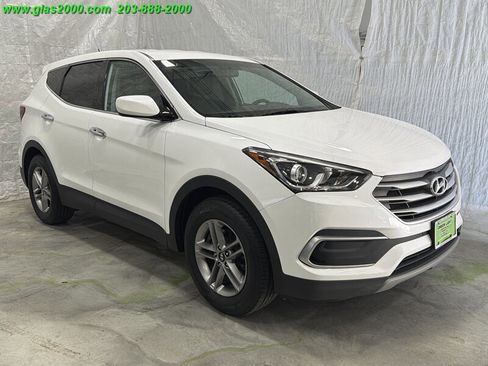Used 2018 Hyundai Santa Fe Sport FWD image 2