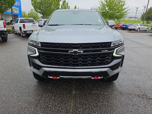 Certified 2024 Chevrolet Suburban Z71 w/ Luxury Package AWD/4WD image 9