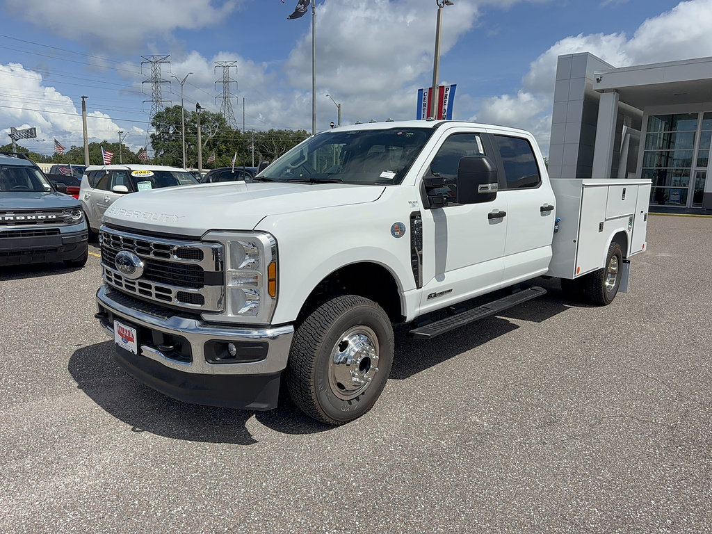 New 2026 Ford F350 XL w/ XL Chrome Package AWD/4WD image 2