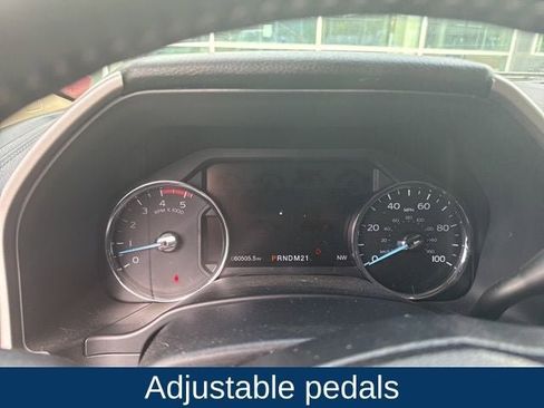 Used 2019 Ford F250 Lariat w/ Lariat Value Package AWD/4WD image 32