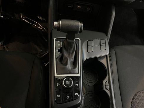 Used 2025 Kia Sportage LX FWD image 41