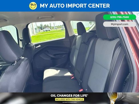 Used 2018 Ford Escape SE w/ SE Sync 3 Package AWD/4WD image 22