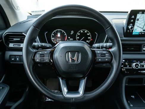 Used 2024 Honda Pilot Touring image 18