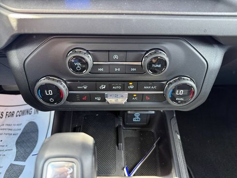 Used 2025 Ford Bronco Big Bend AWD/4WD image 34