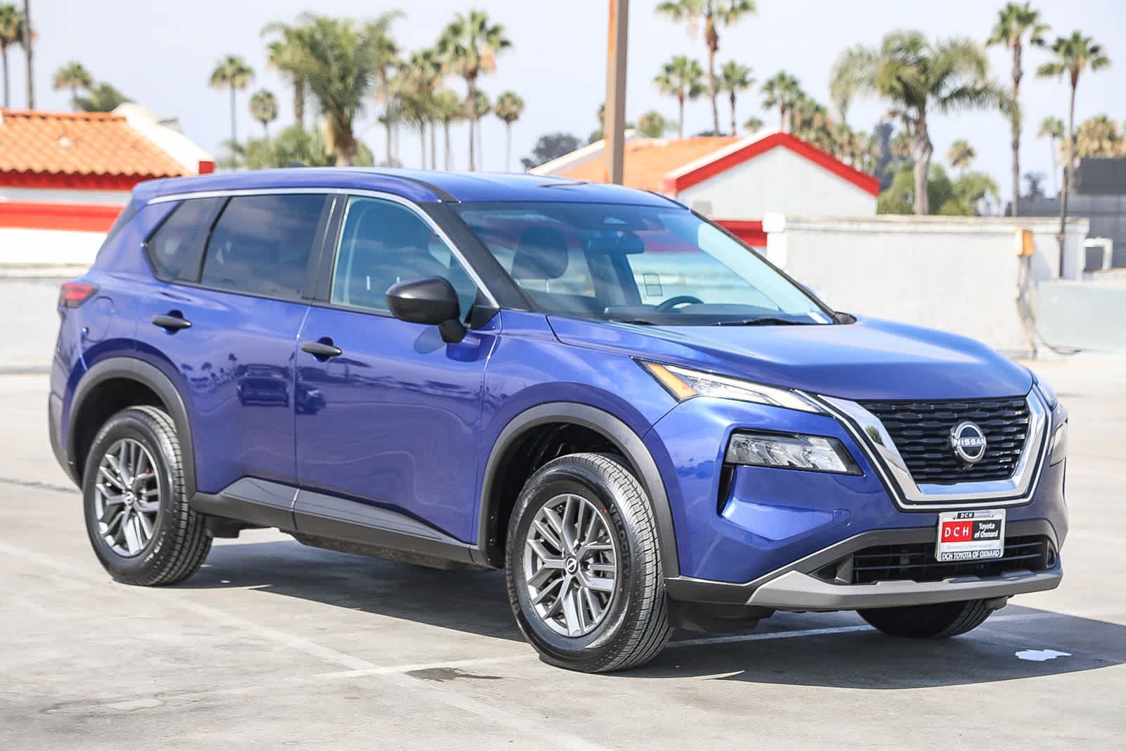Used 2023 Nissan Rogue S FWD image 4