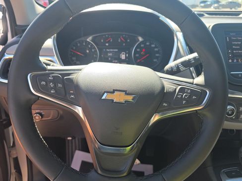 Used 2024 Chevrolet Equinox LT AWD/4WD image 10