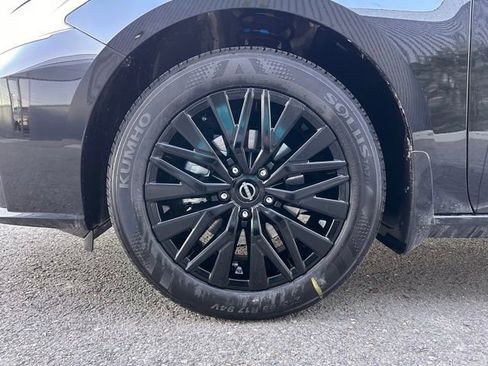New 2025 Nissan Altima 2.5 SV w/ SV Special Edition Package AWD/4WD image 11