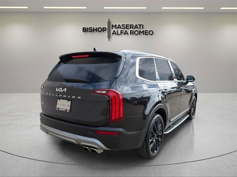 Used 2022 Kia Telluride SX w/ SX Prestige Package image 7