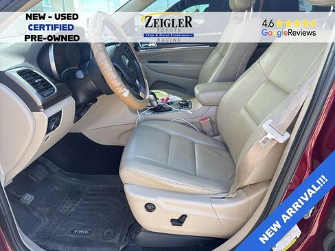 Used 2018 Jeep Grand Cherokee Limited AWD/4WD image 6