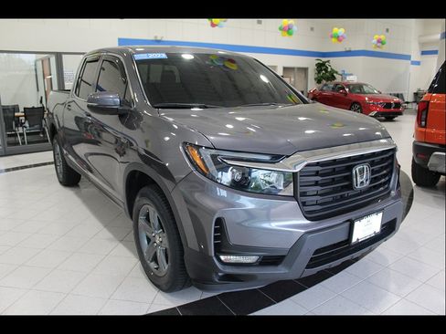 Certified 2023 Honda Ridgeline RTL image 3