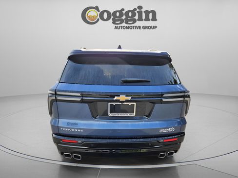 New 2026 Chevrolet Traverse High Country image 3