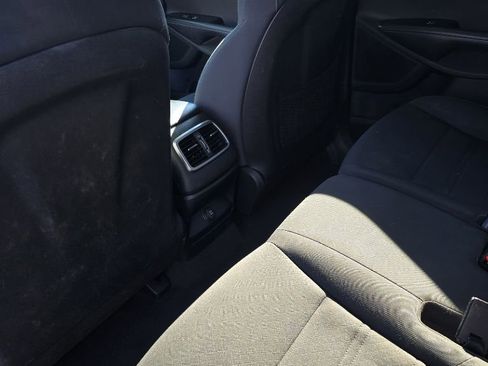 Used 2019 Kia Sorento L image 6