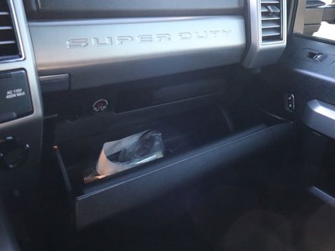 Used 2019 Ford F350 Platinum w/ Platinum Ultimate Package image 37