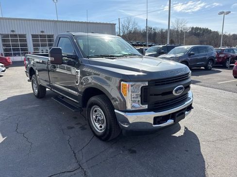 Used 2017 Ford F250 XL w/ Power Equipment Group image 2