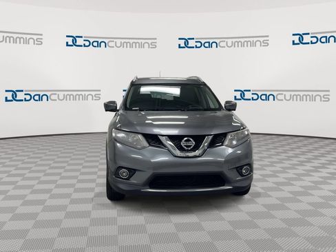 Used 2016 Nissan Rogue SV w/ SV Premium Package AWD/4WD image 3