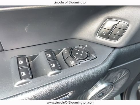 Used 2022 Ford Expedition Max Limited image 30