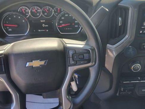 Used 2021 Chevrolet Silverado 2500 Custom w/ Custom Value Package image 11