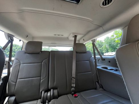 Used 2015 Chevrolet Suburban LTZ AWD/4WD image 14