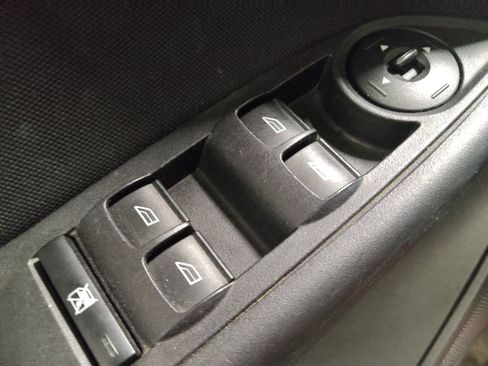 Used 2017 Ford Focus SE FWD image 27