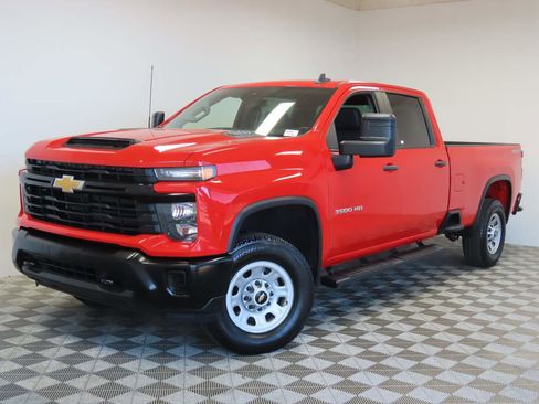 Used 2024 Chevrolet Silverado 3500 W/T image 1