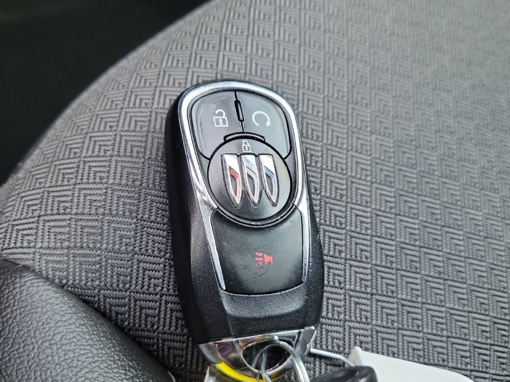 Used 2025 Buick Encore GX Preferred FWD image 31
