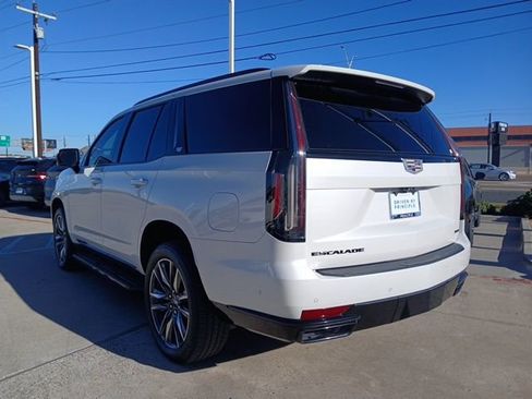 Used 2021 Cadillac Escalade Sport image 7