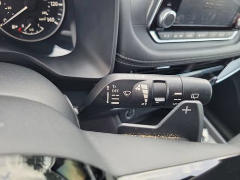 Used 2021 Nissan Rogue SV FWD image 26