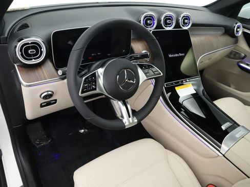 New 2026 Mercedes-Benz GLC 300 image 10