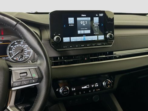 Used 2024 Mitsubishi Outlander SE FWD image 18