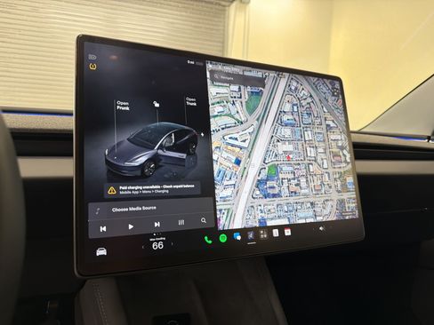 Used 2025 Tesla Model 3 Long Range RWD image 18