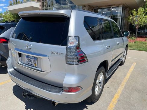 Used 2018 Lexus GX 460 Premium w/ Premium Package AWD/4WD image 4