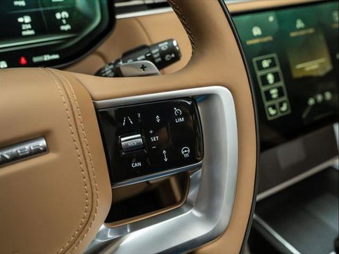 New 2025 Land Rover Range Rover Long Wheelbase Autobiography image 28