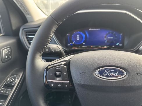 Used 2022 Ford Escape SEL w/ Technology Package image 42
