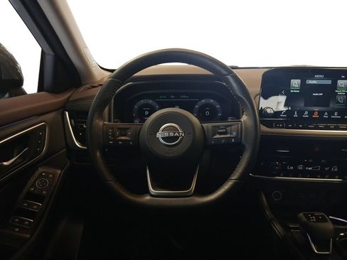 Used 2023 Nissan Rogue Platinum w/ Platinum Premium Package AWD/4WD image 12