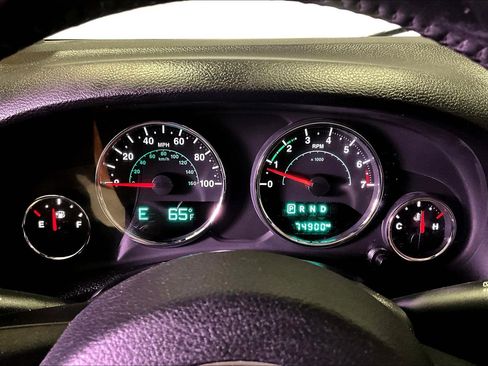 Used 2017 Jeep Wrangler Sport AWD/4WD image 13