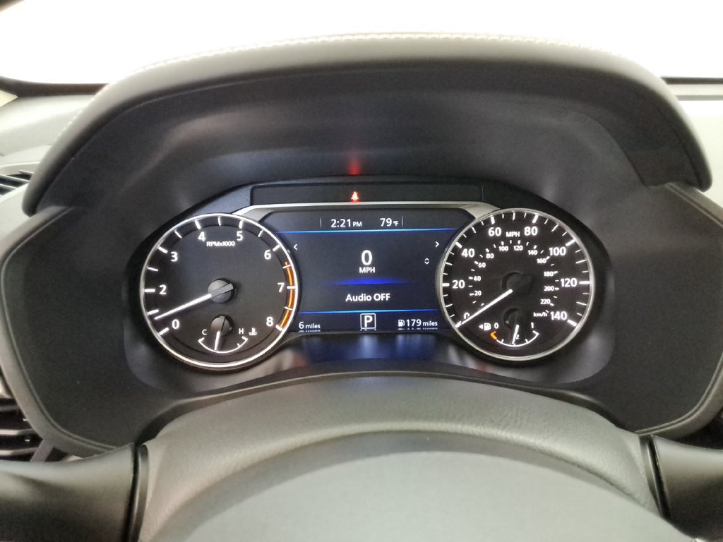 Used 2025 Nissan Altima 2.5 SR w/ SR Premium Package FWD image 10
