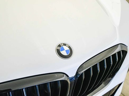 Used 2022 BMW X5 xDrive40i w/ M Sport Package AWD/4WD image 8