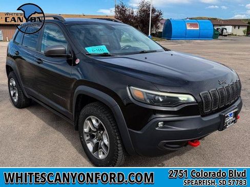 Used 2019 Jeep Cherokee Trailhawk AWD/4WD image 11