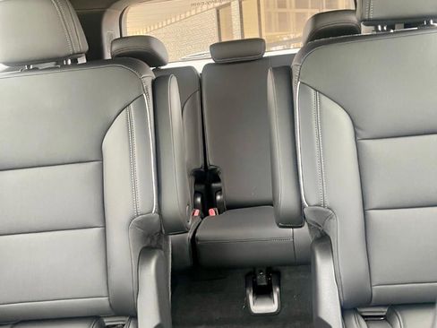 New 2026 Buick Enclave Preferred image 17