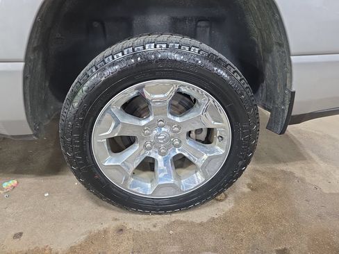 Used 2021 RAM 1500 Big Horn AWD/4WD image 30