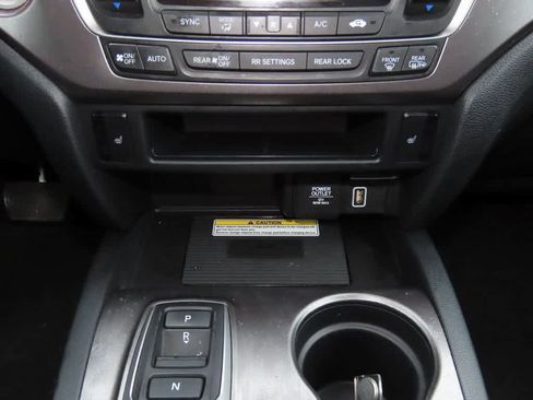 Certified 2022 Honda Pilot Special Edition image 23