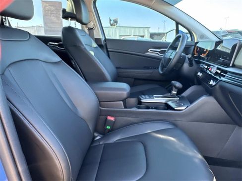 Certified 2026 Kia Sportage EX w/ EX Panorama Roof Package image 26
