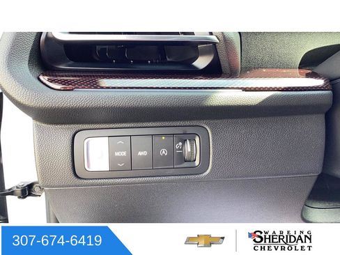 Used 2026 Chevrolet Traverse RS AWD/4WD image 21