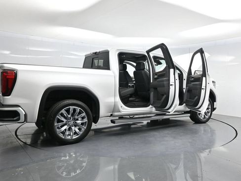 Used 2023 GMC Sierra 1500 Denali w/ Denali Reserve Package AWD/4WD image 4