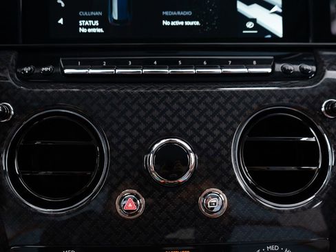 New 2026 Rolls-Royce Cullinan Black Badge image 46