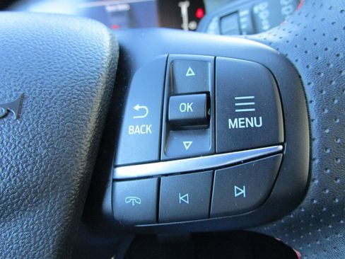 Used 2025 Ford Escape ST-Line FWD image 32
