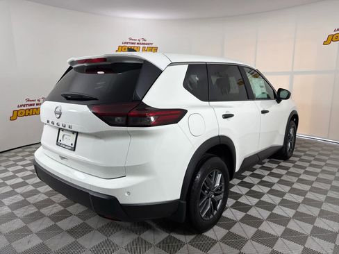 New 2026 Nissan Rogue S image 6