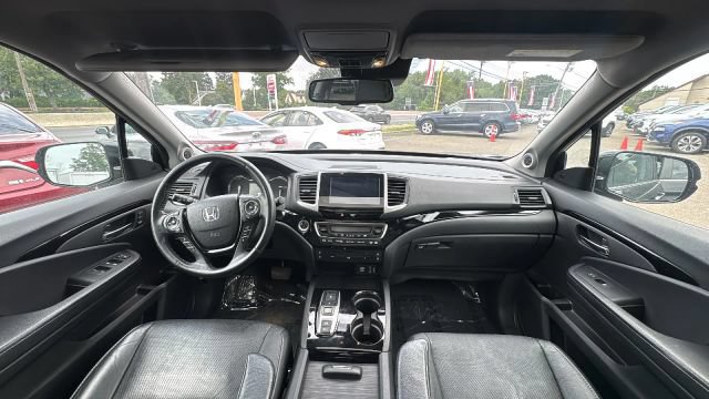 Used 2018 Honda Pilot Elite image 27