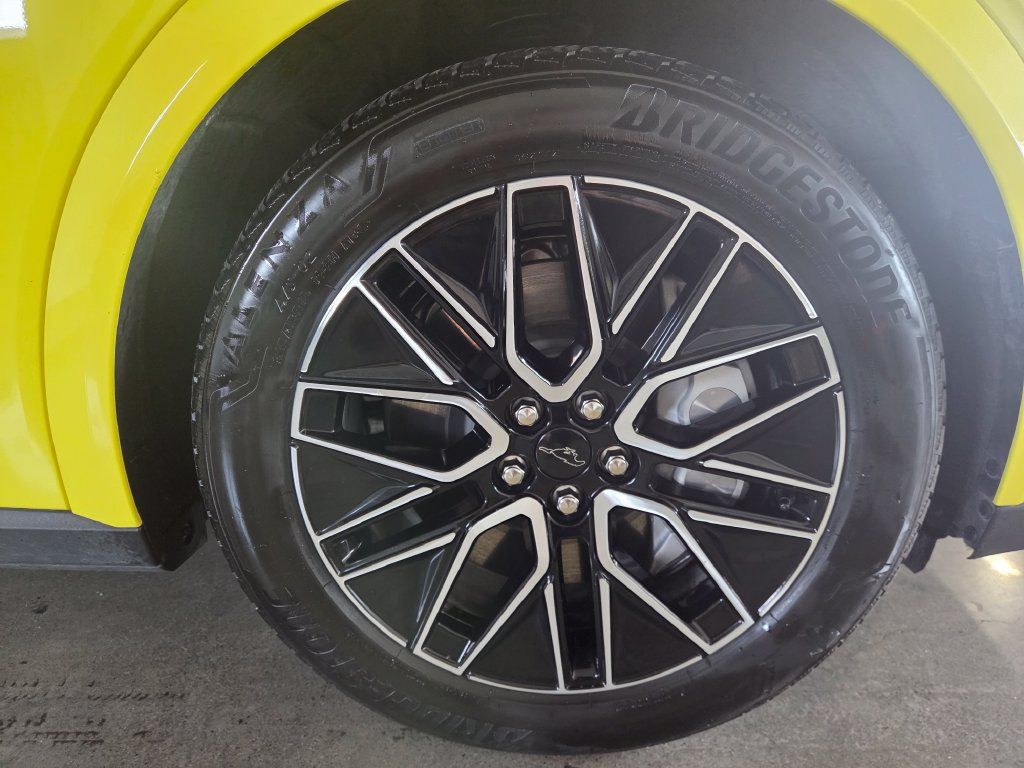 Used 2025 Ford Mustang Mach-E Premium RWD image 23