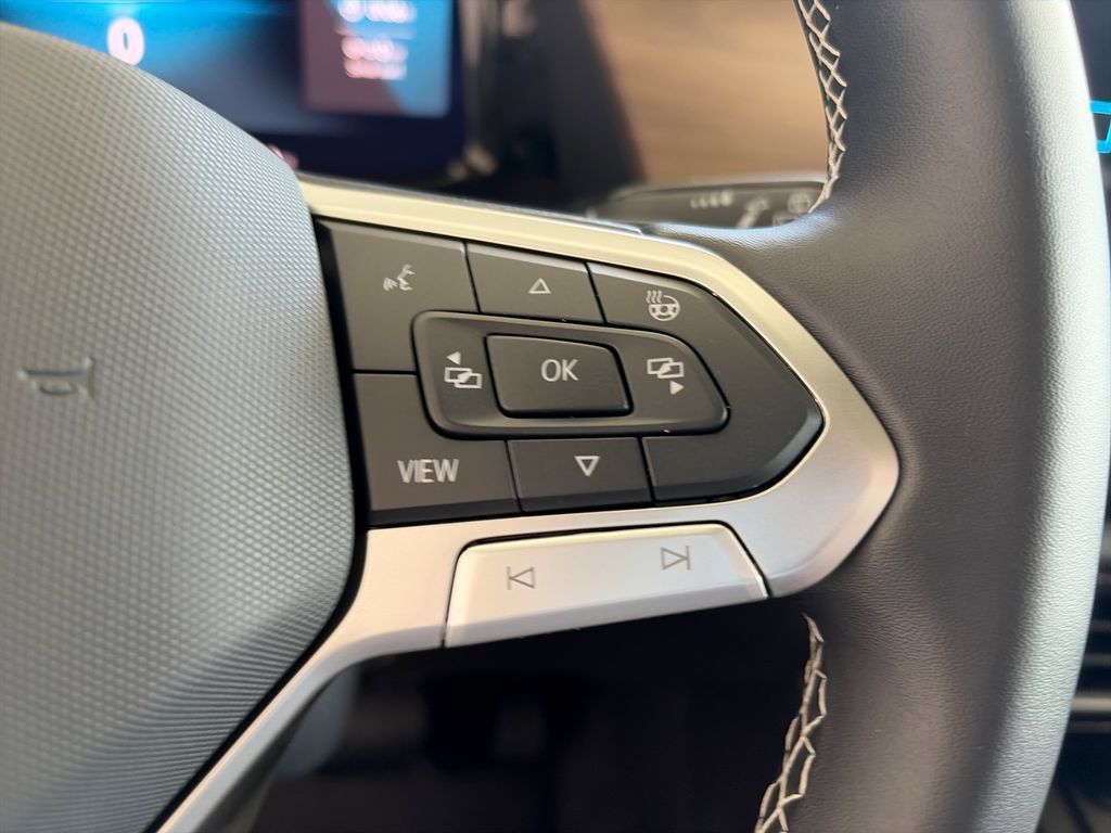Certified 2026 Volkswagen Atlas SE FWD image 16